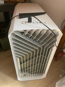 PC – Ryzen 9 5950X, RTX 4070, 32 GB RAM - 2