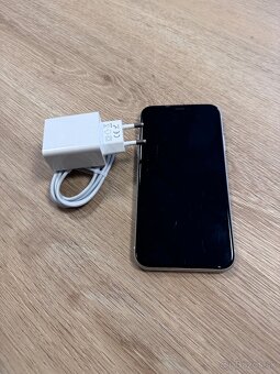 iPhone Xr 64gb - 2