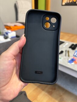 Kryt na iPhone 15 - 2