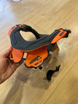 Leatt Neck Brace 4.5 - 2