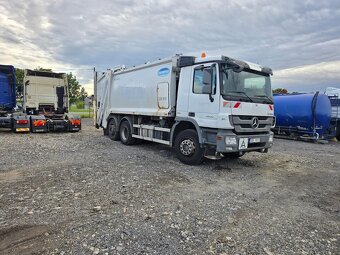 SPECIÁL MERCEDES ACTROS 2532 6X2 r.2012,standart,automat - 2