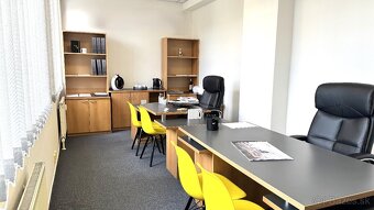 Kancelársky priestor v budove Finančného centra v Púchove - 2