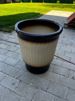 kupim keramicky kvetinac hnedy - 2