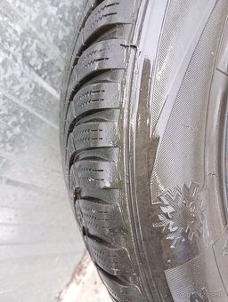 Predam 185/65r15 zimne cela sada - 2