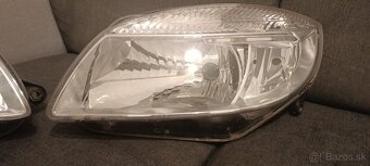 Hlavné svetlomety Fabia II pred fl. - 2