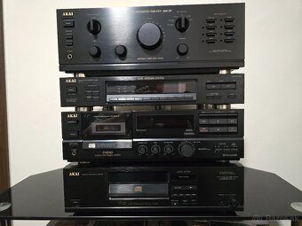 AKAI Hi-Fi zostava - 2