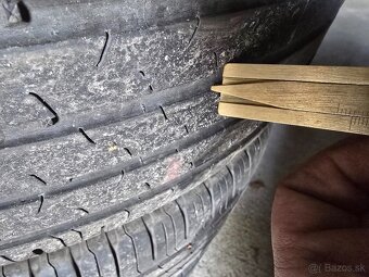 Letné pneumatiky Continental 215/65 R17 - 2