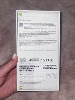 Nový iPhone 16e 128 GB Black - 2