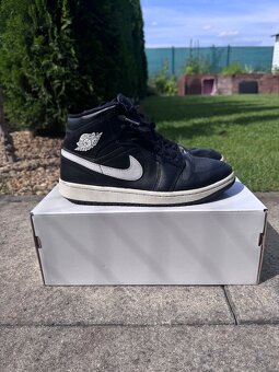 Air Jordan 1 Mid - 2