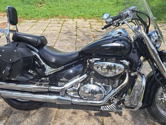 Suzuki intruder VL800 - 2