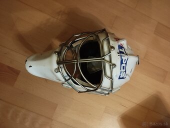 Brankarska prilba - 2