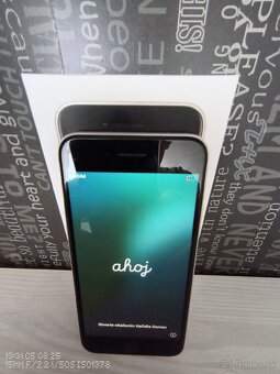 Predám iphone se 2022 128gb biely - 2