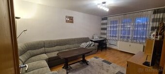 REZERVOVANÉ - Predám trojizbový byt - Tvrdošín - Medvedzie - 2
