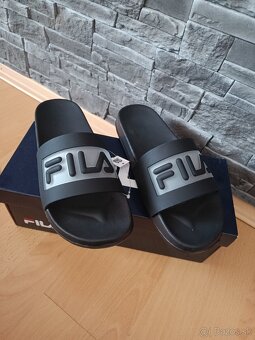 Nenosené dámske šľapky Fila c.39 - 2