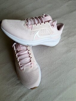 Nike Air Zoom Pegasus 40 womens - 2