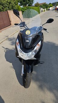 Predám skúter Honda PCX 125 - 2