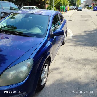 Opel Astra H GTC - 2