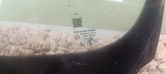 Čelné sklo Toyota Auris - 2