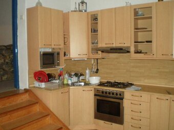 Predám 4-izbový byt na Obchodnej ul. v Bratislave - 2