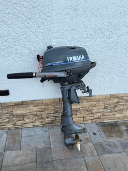 Zavesny lodny motor - 2