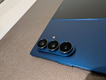 Predám Samsung Galaxy Z Fold7 - 2