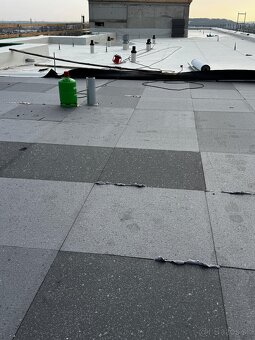 Izolatér plochých striech (bitúmen, fólie, (NEMECKO) - 2