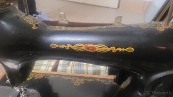 Staré šijacie mašina - 2