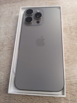 iPhone 15 Pro Max 256GB - 2