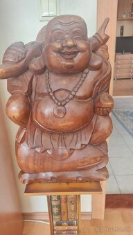 Rucne vyrezavana drevena socha - 2