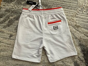 DIESEL teplakove kratasy - 2