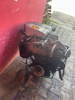 Motor 1,4 8V 55KW E7J 77/80 Renault Clio kompletní - 2