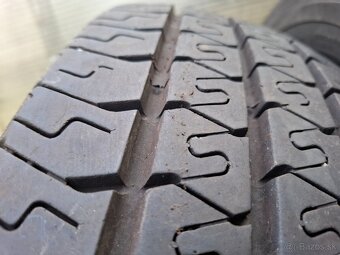 195/65 r15 C 104/102 Rok 43/15 Vzor 9mm - 2