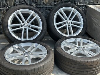 Originál Volkswagen Golf 7 r17 model Curitiba - 2