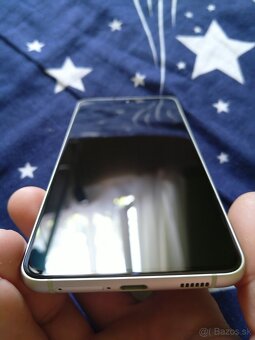 Predam Samsung S21 FE plus sklo nepouzite cena spolu 135eur - 2