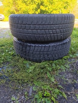 225/65 R17 - 2