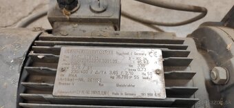 SEW EURODRIVE SA67 DT80N4 - 2