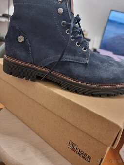 Nove zimne boty Tommy Hilfiger - 2