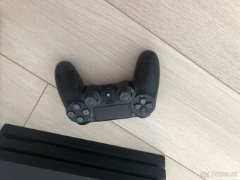 Playstation 4 pro 1TB - 2