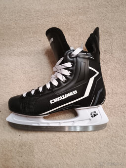 Predám chlapčenské korčule Crowned č.42 - 2
