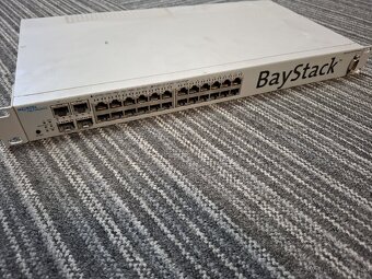 Nortel BayStack 425-24T 100Mbit Rackmount Switch - 2