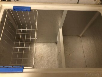 Predám truhlicovy mrazák - 2