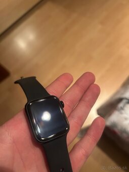 Apple Watch SE 40 mm (2.generacia) - 2
