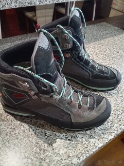 Dámske turistické topánky - predaj - 2