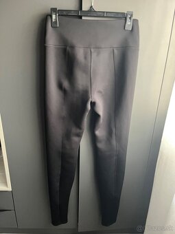 P.E Nation legíny - 2