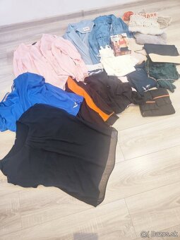 balík dámskeho oblečenia - 2
