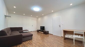 NEWCASTLE⏐PRENÁJOM 3 izbový byt s balkónom (80m2) - 2