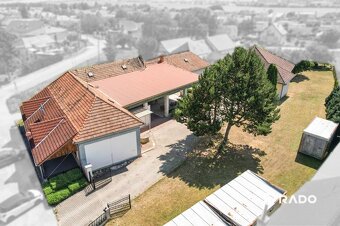 RADO | Reštaurácia a rodinný dom s pozemkom 2020m2, Partizán - 2