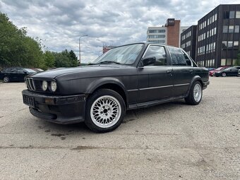 BMW E30 325ix - 2