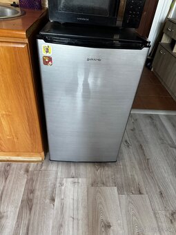 Chladnicka s mraznickou 80cm vysoka - 2