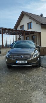Volvo XC60 - 2